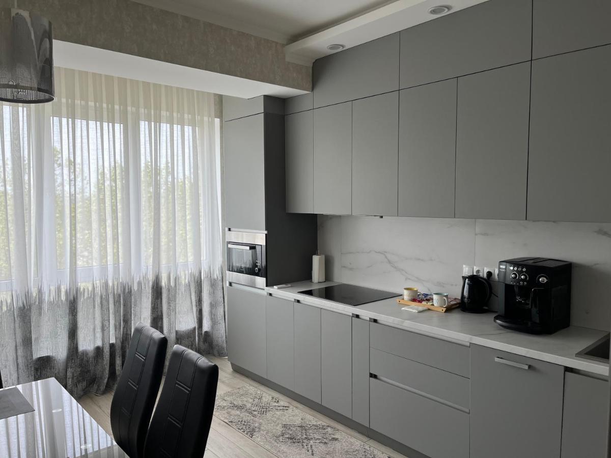 Dendrarium Park Apartment Kisinyov Kültér fotó